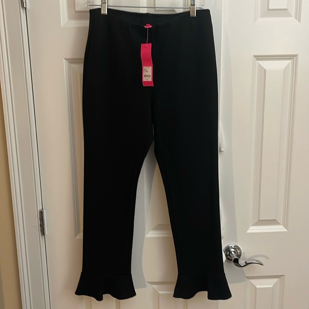 Lilly Pulitzer Nirvana Ruffle Legging.  Size L